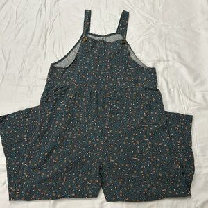 Women’s floral print overalls Size XL